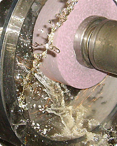 Schleifen im Innenlaufring Schleifen im Innenlaufring