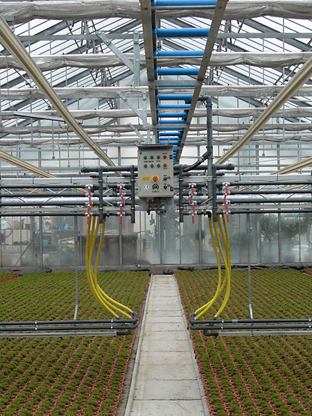 Hängender Giesswagen (Vorderansicht) Hängender Giesswagen (Vorderansicht)